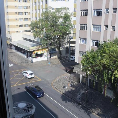 Apartamento Central Proximo A Rodoviaria E Faculdades Куритиба Экстерьер фото